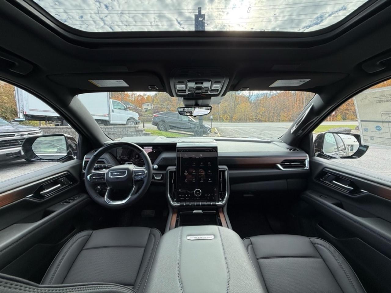 2026 GMC Yukon Denali Photo