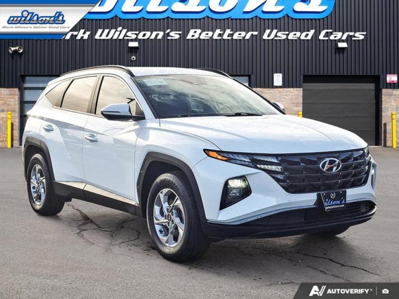 2022 Hyundai Tucson Preferred AWD | Heated Seats + Steering | Remote Start | Reverse Cam | CarPlay | and More ! Photo
