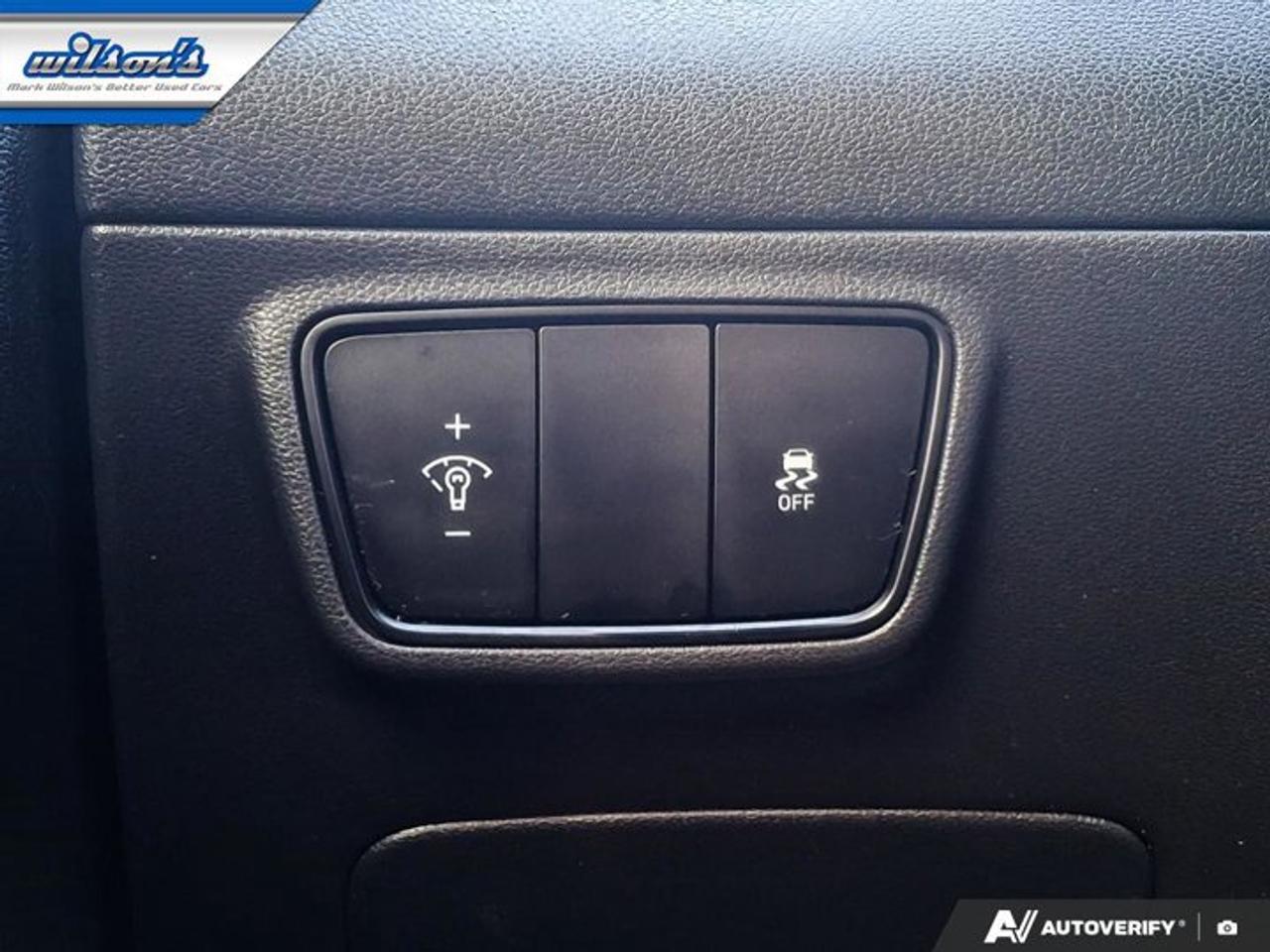 2022 Hyundai Tucson Preferred AWD | Heated Seats + Steering | Remote Start | Reverse Cam | CarPlay | and More ! Photo