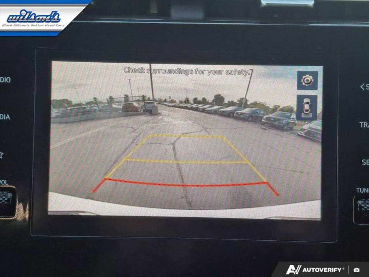 2022 Hyundai Tucson Preferred AWD | Heated Seats + Steering | Remote Start | Reverse Cam | CarPlay | and More ! Photo