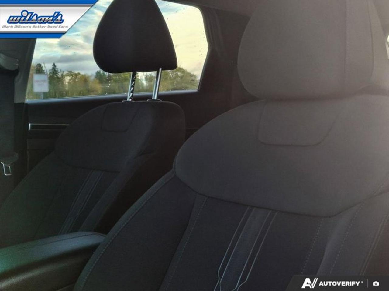 2022 Hyundai Tucson Preferred AWD | Heated Seats + Steering | Remote Start | Reverse Cam | CarPlay | and More ! Photo