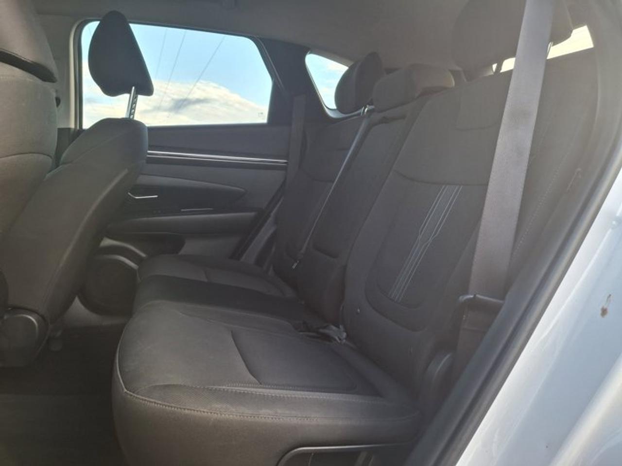 2022 Hyundai Tucson Preferred AWD | Heated Seats + Steering | Remote Start | Reverse Cam | CarPlay | and More ! Photo