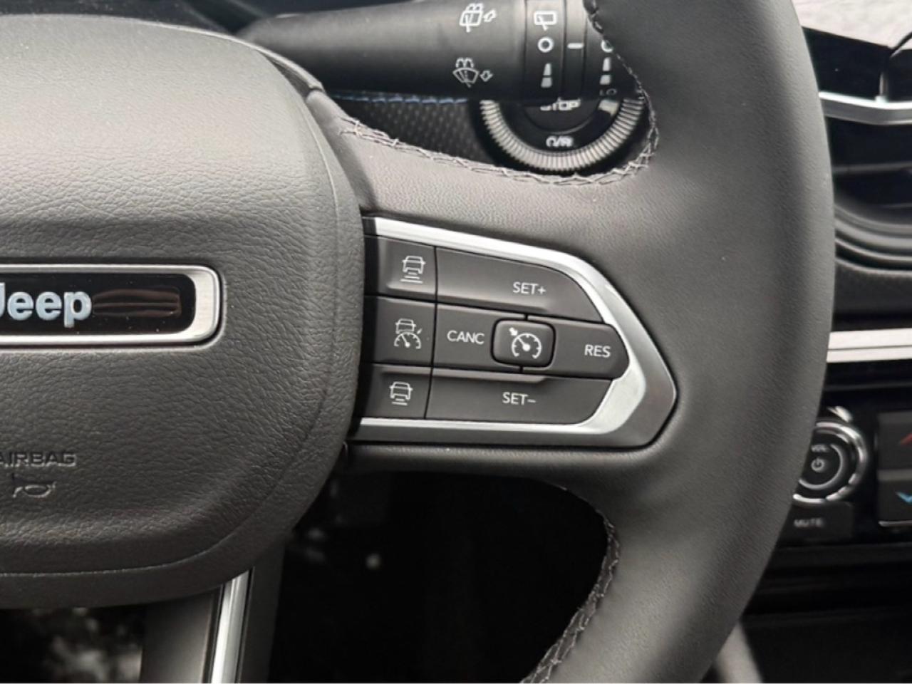 2026 GMC Acadia Elevation  - Sunroof Photo