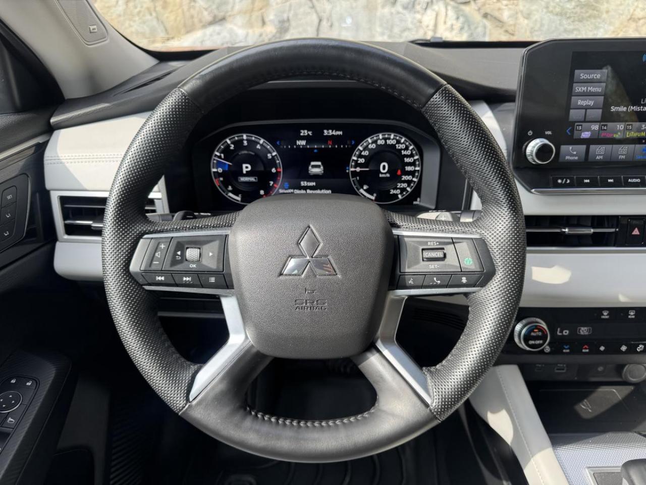 2023 Mitsubishi Outlander GT S-AWC Photo