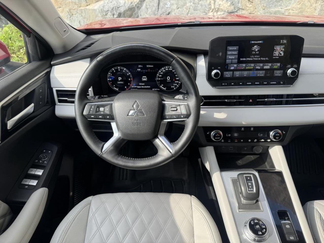 2023 Mitsubishi Outlander GT S-AWC Photo