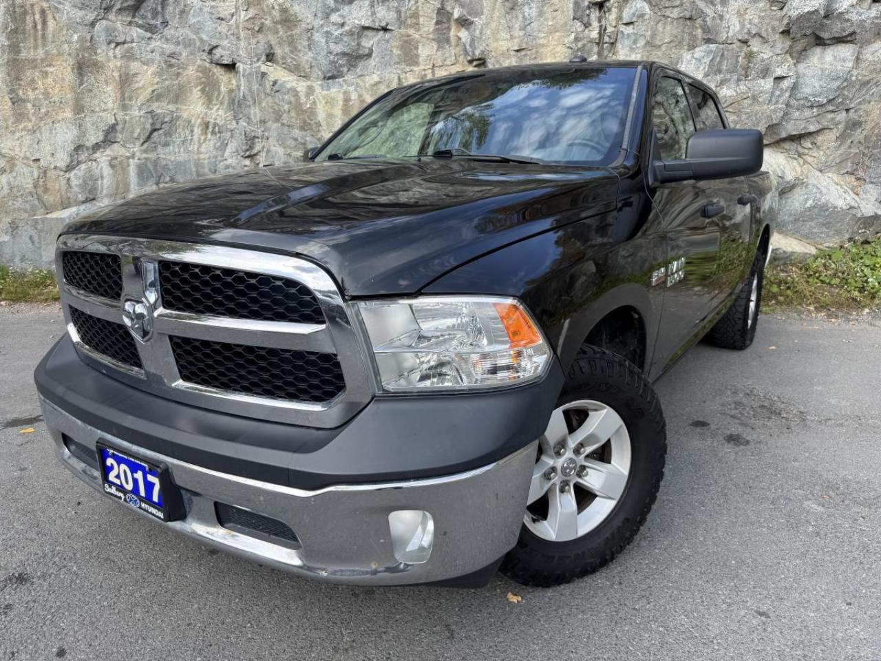 Used 2017 RAM 1500 4WD Crew Cab 140.5