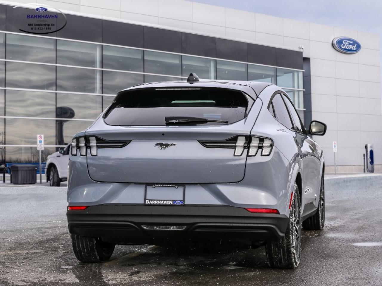 2025 Ford Mustang Mach-E Premium Photo2