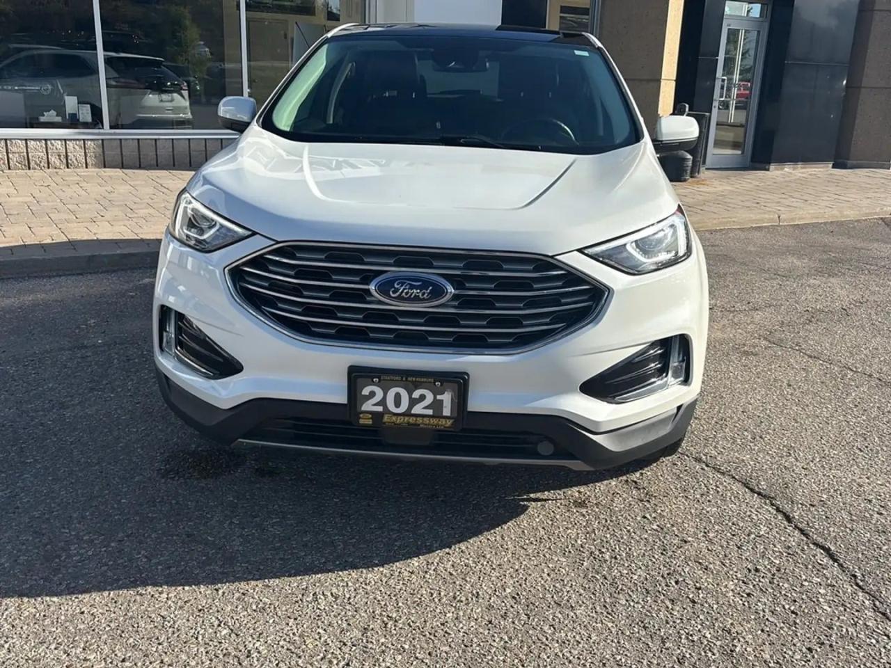2021 Ford Edge TITANIUM, AWD, ELITE PACKAGE WITH NAV, PANO ROOF! Photo