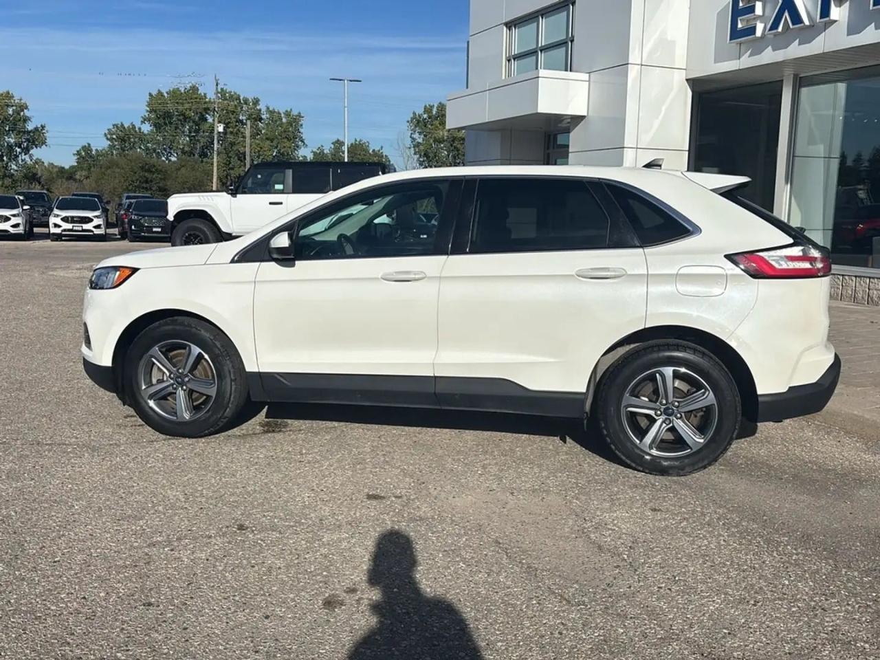 2021 Ford Edge TITANIUM, AWD, ELITE PACKAGE WITH NAV, PANO ROOF! Photo5