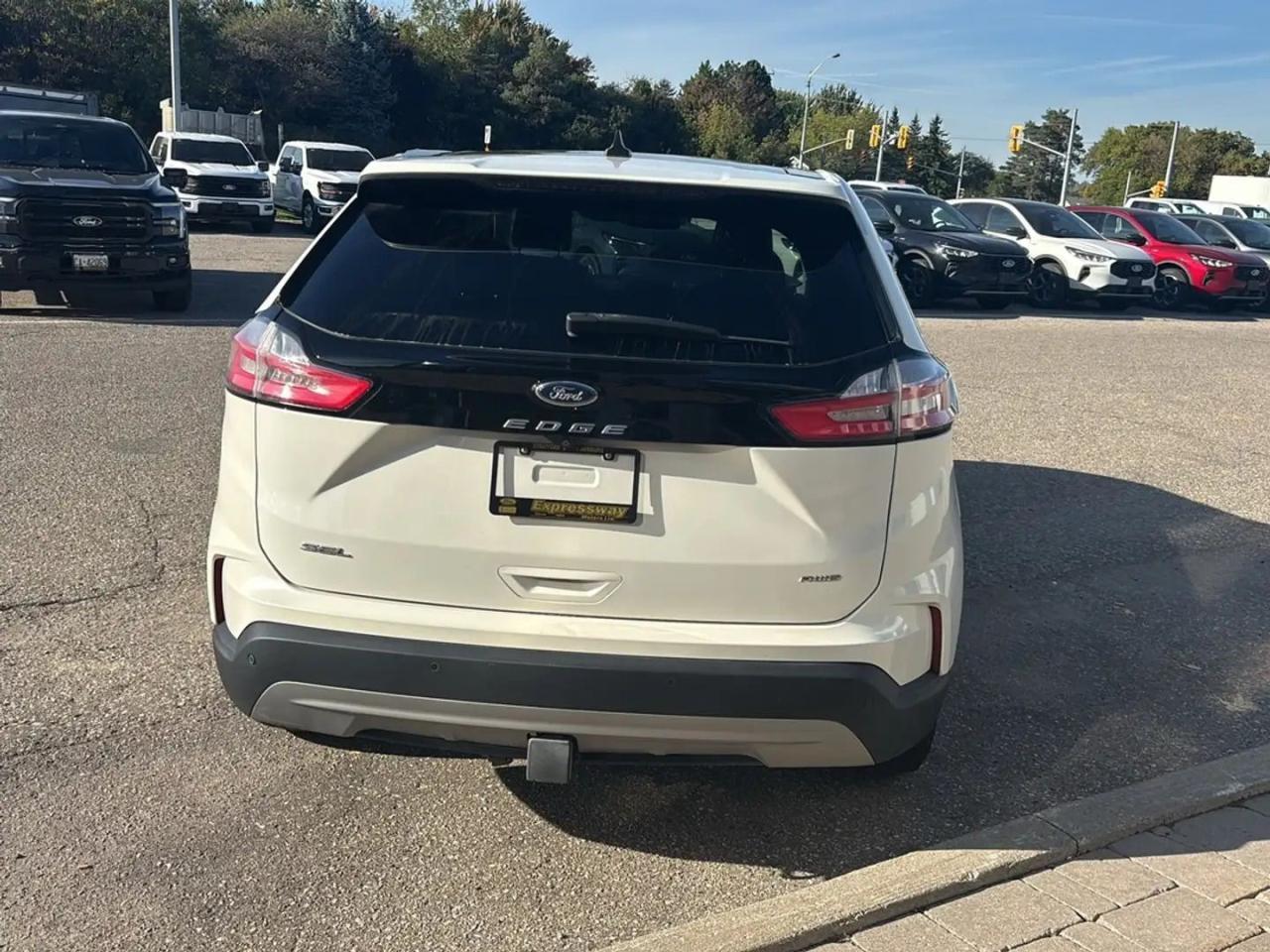 2021 Ford Edge TITANIUM, AWD, ELITE PACKAGE WITH NAV, PANO ROOF! Photo5