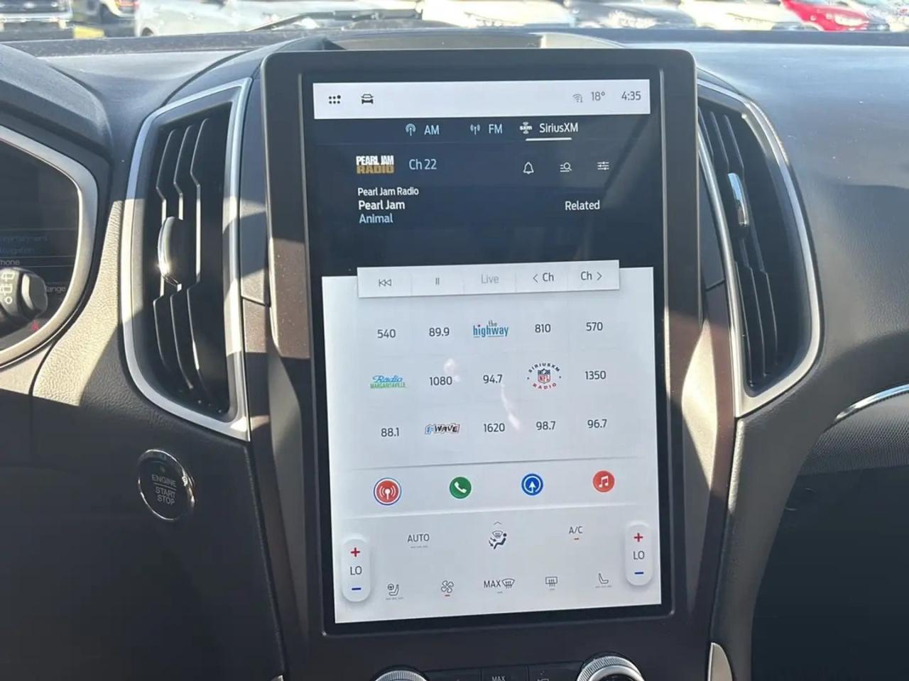 2021 Ford Edge SEL, AWD, COPILOT PACK, 18" RIMS, PANO ROOF! Photo