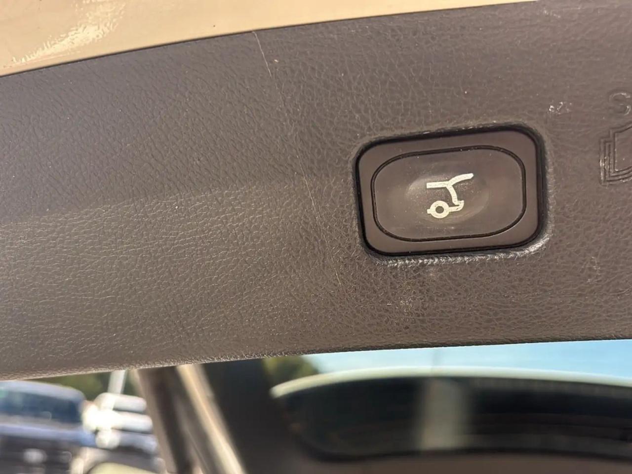 2021 Ford Edge TITANIUM, AWD, ELITE PACKAGE WITH NAV, PANO ROOF! Photo5