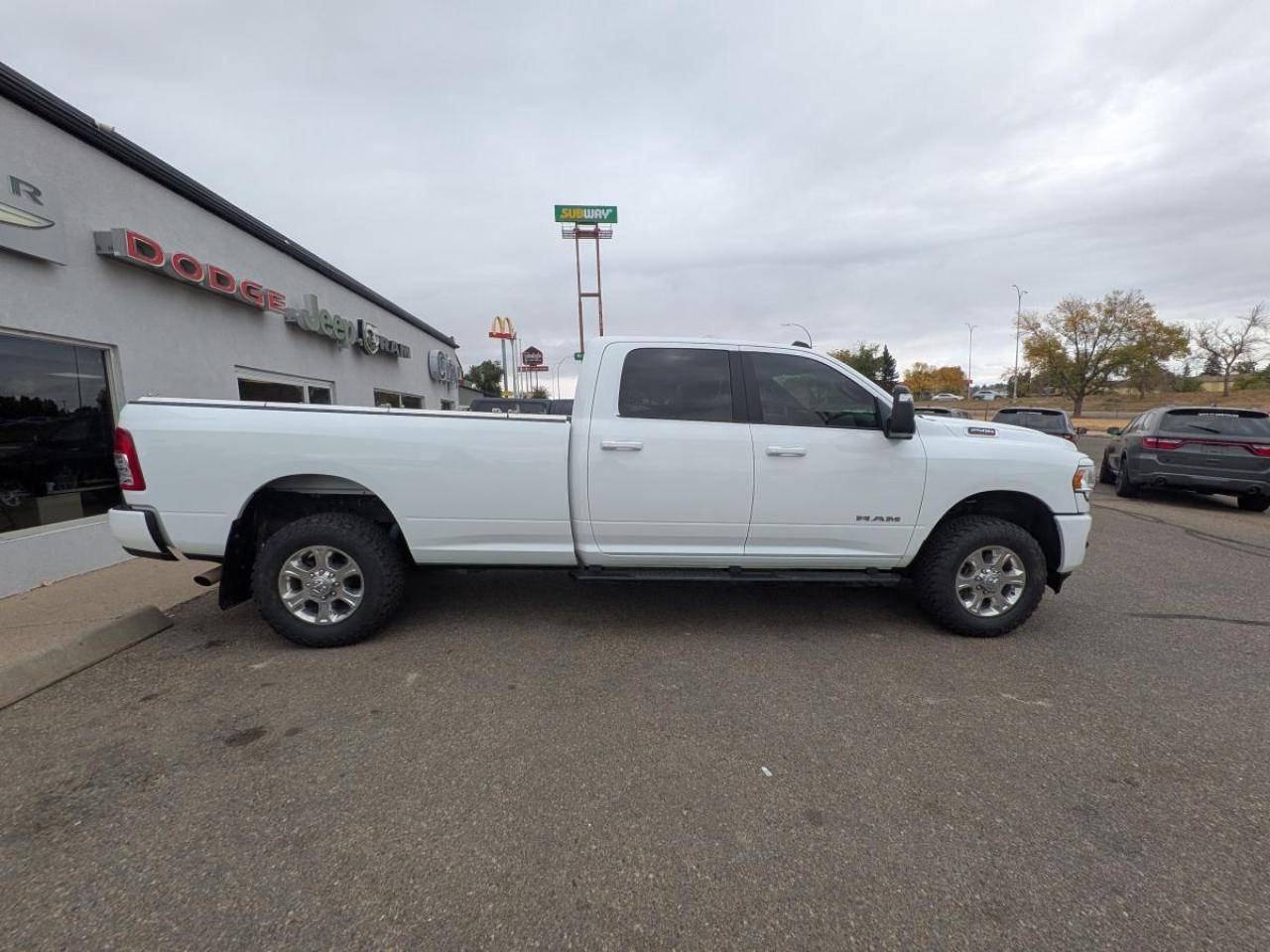 2024 RAM 2500 Big Horn 4x4 Crew Cab 8' Box Photo