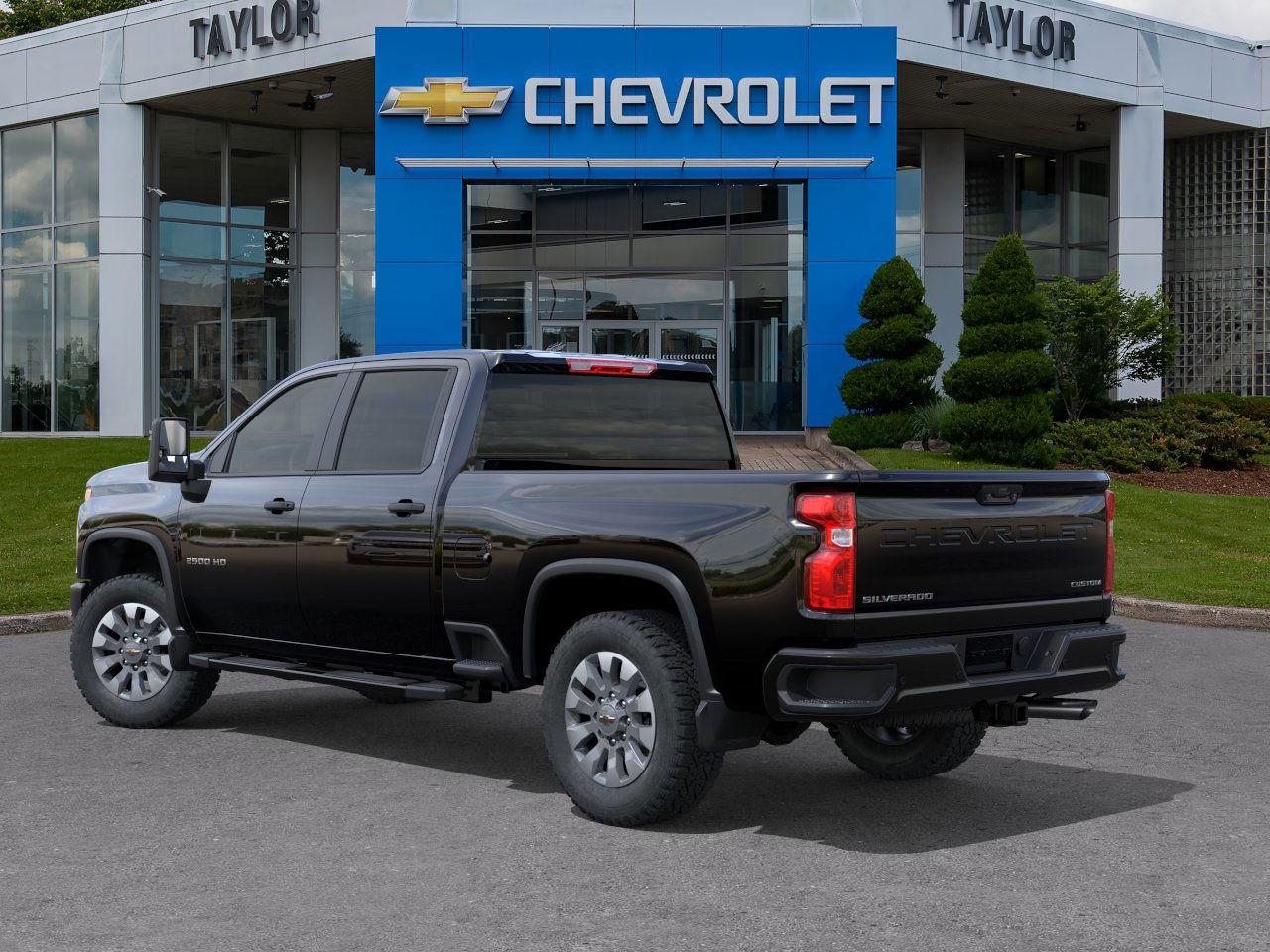 2026 Chevrolet Silverado 2500 HD Custom Photo2