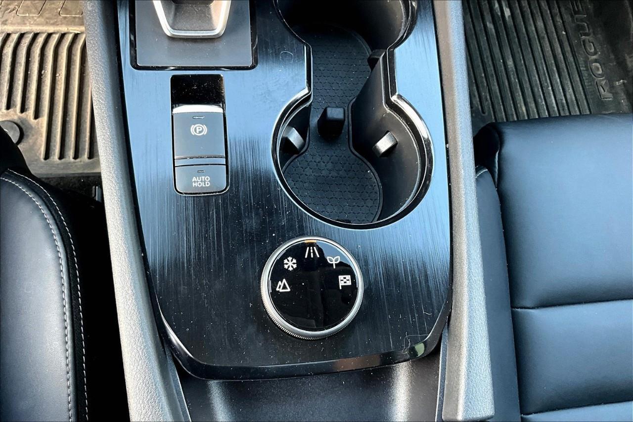 2023 Nissan Rogue SV MIDNIGHT EDITION Photo