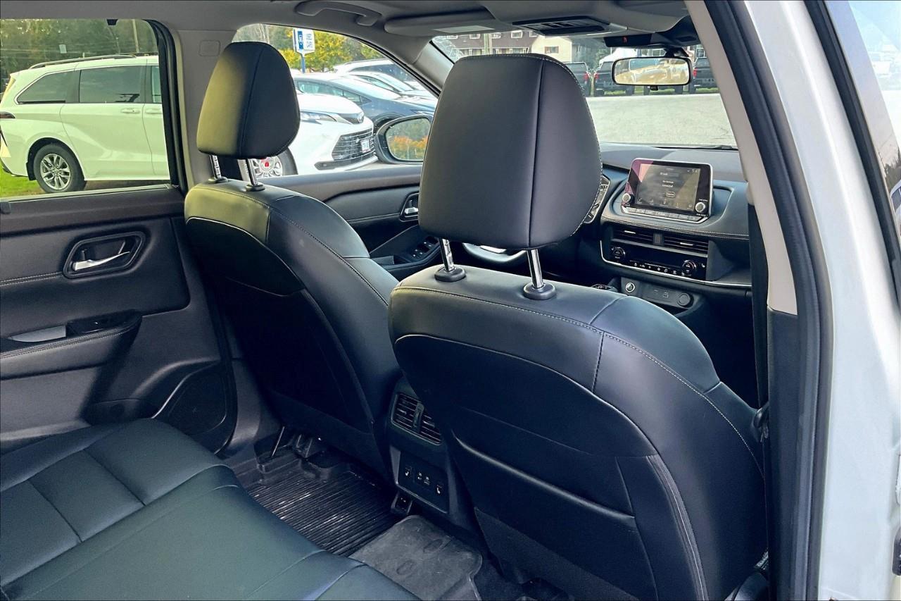 2023 Nissan Rogue SV MIDNIGHT EDITION Photo