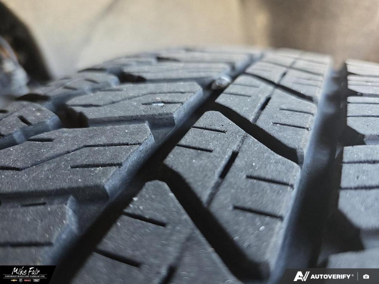 2023 GMC Sierra 1500 Elevation heated front seats/steering wheel/outside mirrors,assist steps, keyless open/start Photo