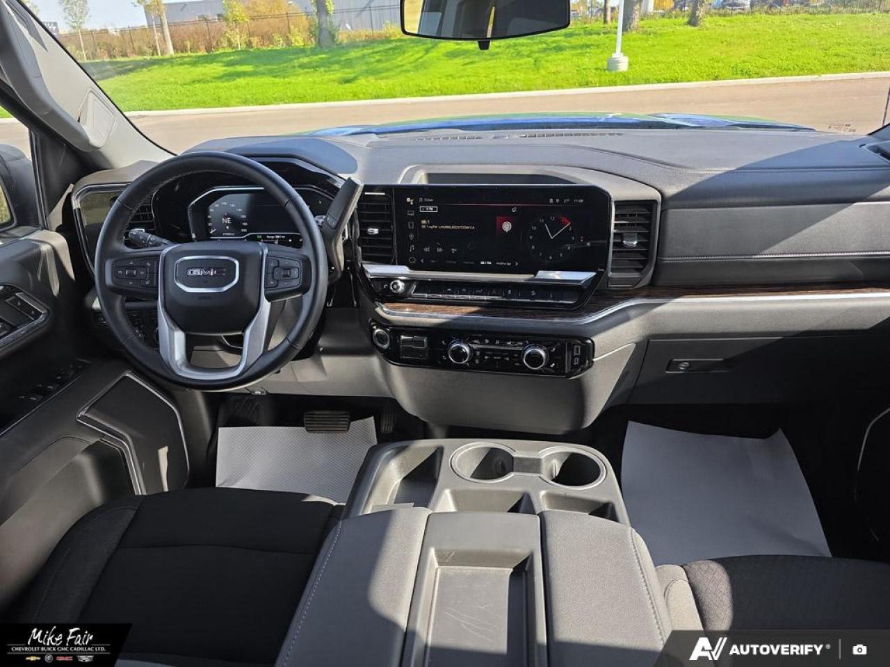 2023 GMC Sierra 1500 Elevation heated front seats/steering wheel/outside mirrors,assist steps, keyless open/start Photo