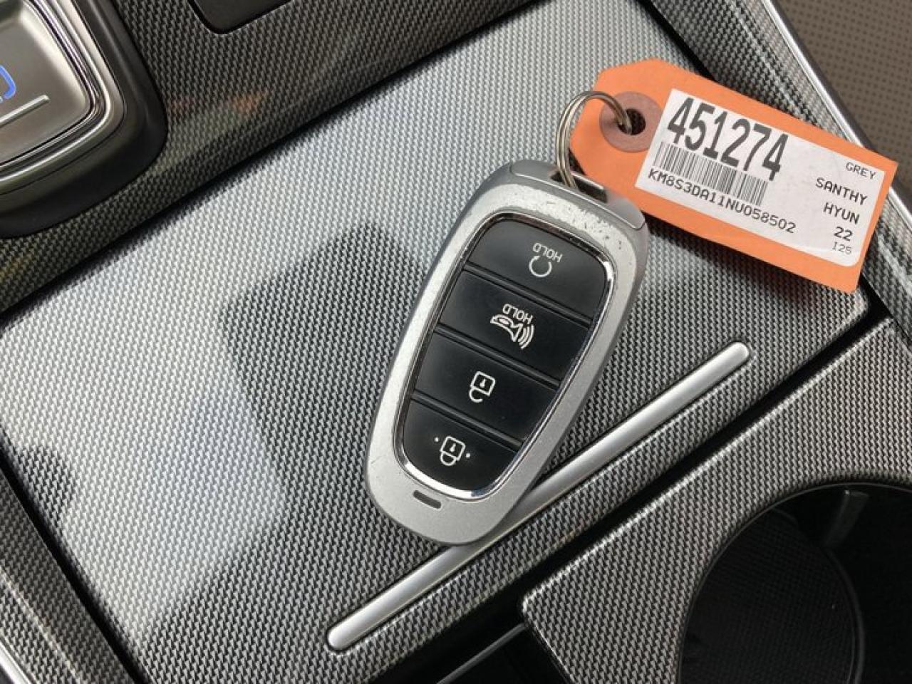 2022 Hyundai Santa Fe Hybrid Preferred w/Trend Package AWD Photo