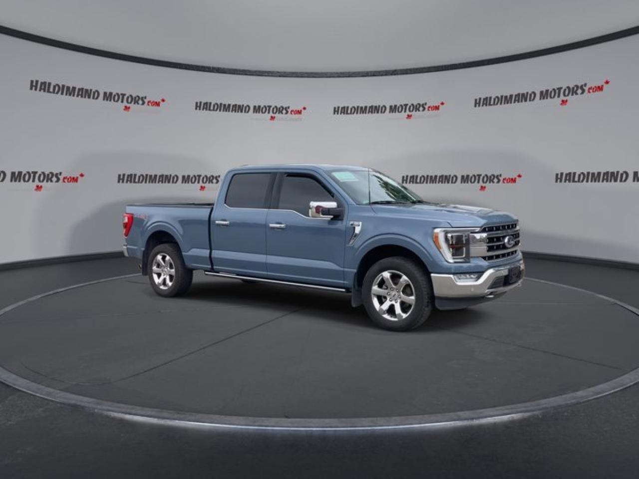2023 Ford F-150 Lariat 4WD | Max Trailer Tow Package | Power Tailgate | Power Running Boards | Photo2