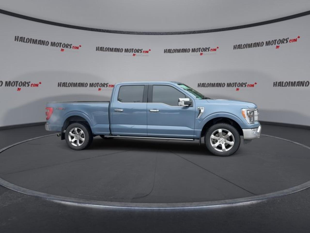 2023 Ford F-150 Lariat 4WD | Max Trailer Tow Package | Power Tailgate | Power Running Boards | Photo