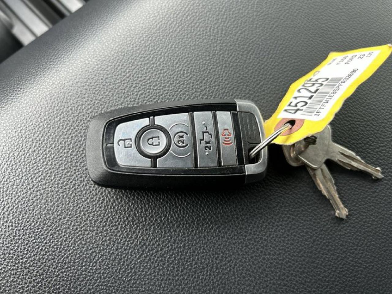 2023 Ford F-150 Lariat 4WD | Max Trailer Tow Package | Power Tailgate | Power Running Boards | Photo