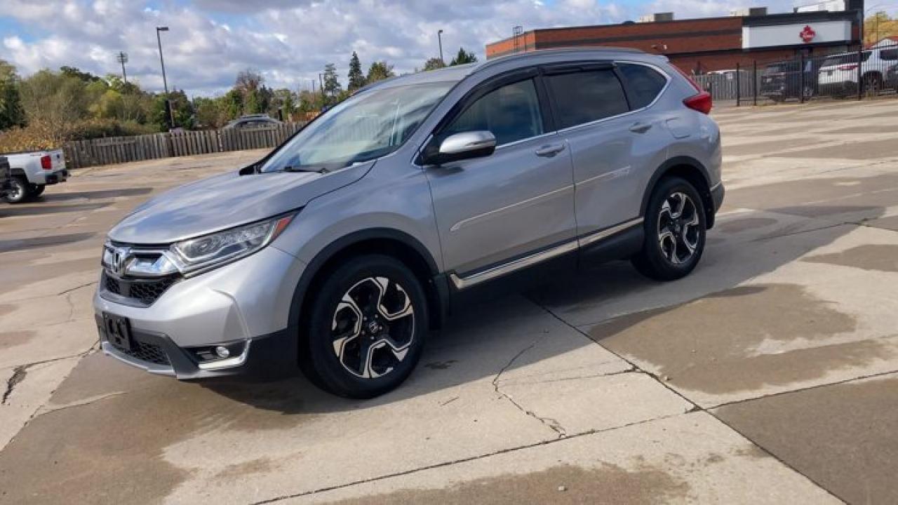 2019 Honda CR-V Touring AWD | Remote Start | Heated Wheel | Leather Seats Photo3