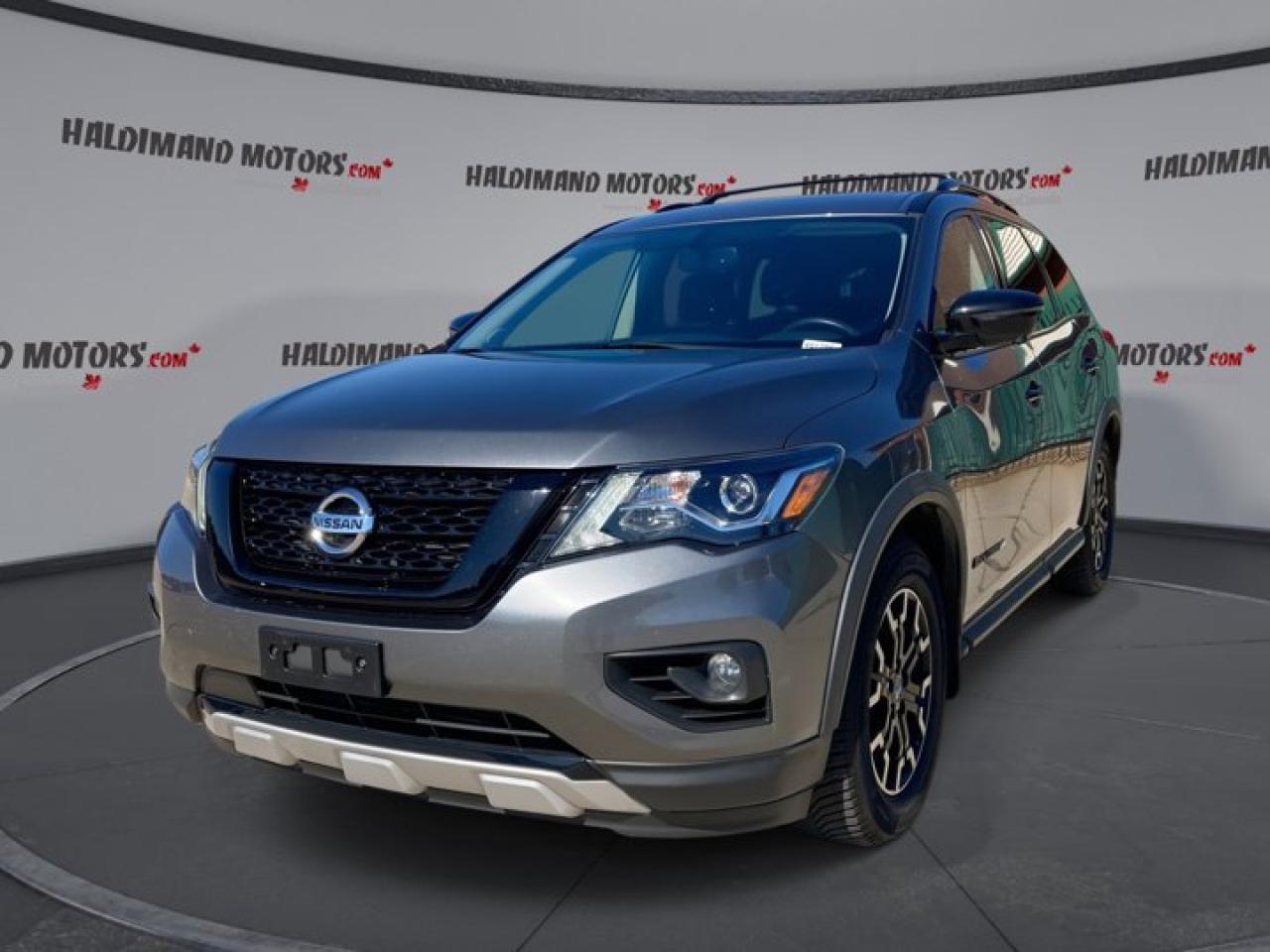 Used 2020 Nissan Pathfinder SL Rock Creek 4X4 for sale in Cayuga, ON