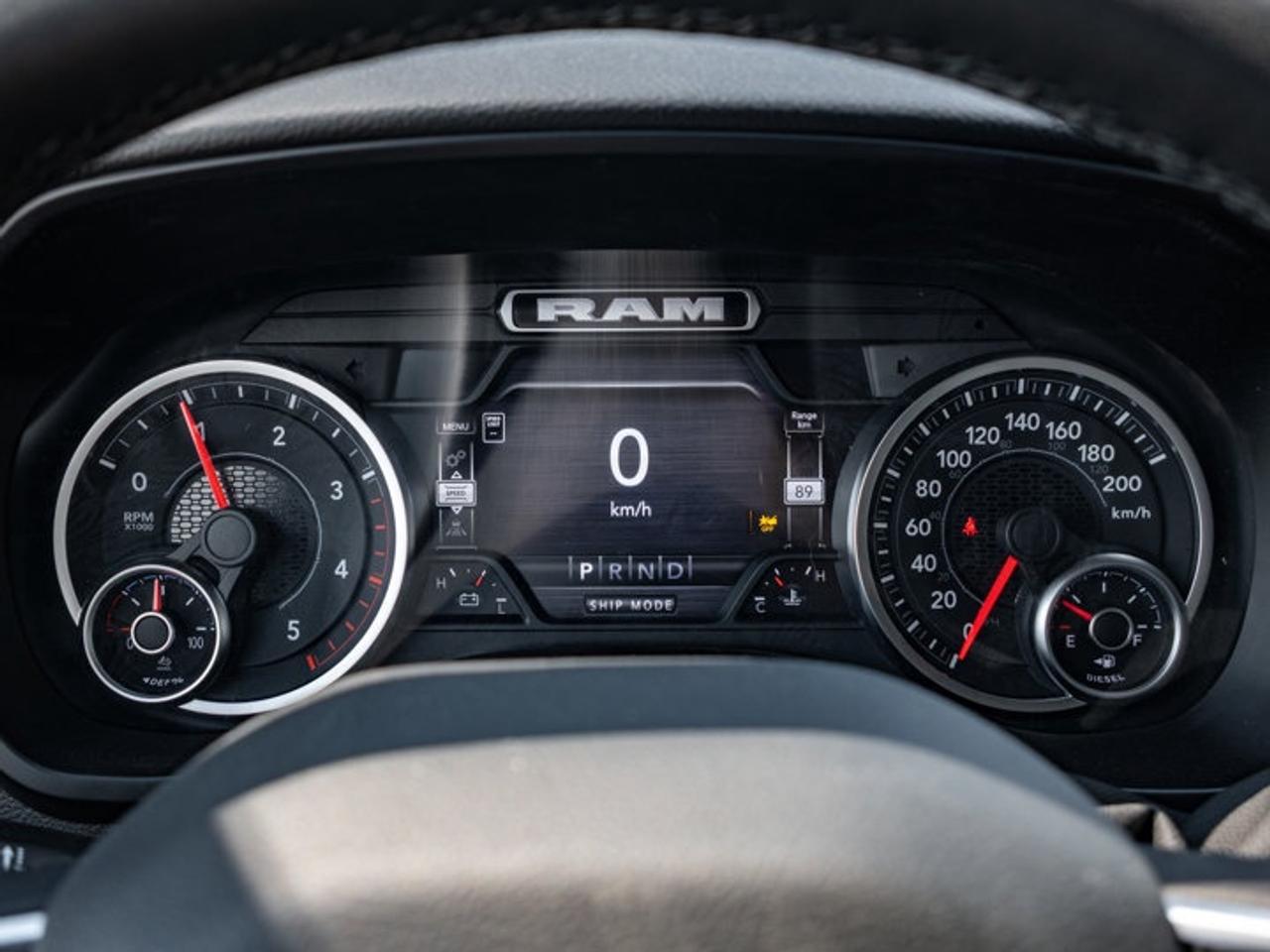 2025 RAM 2500 Big Horn Photo3