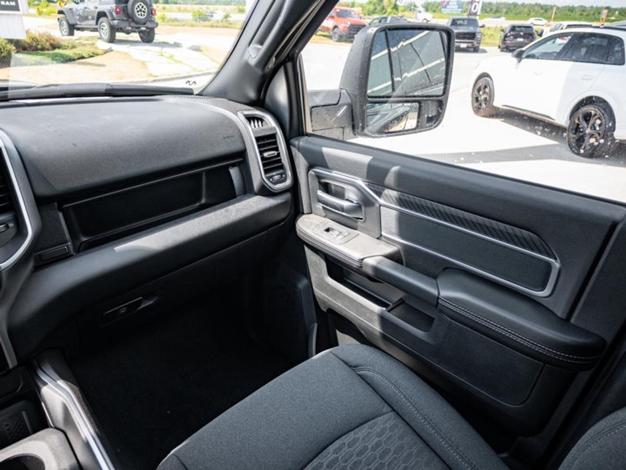 2025 RAM 2500 Big Horn Photo