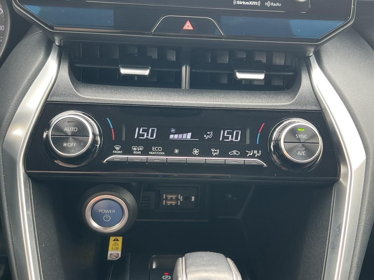 2022 Toyota Venza LE AWD Photo