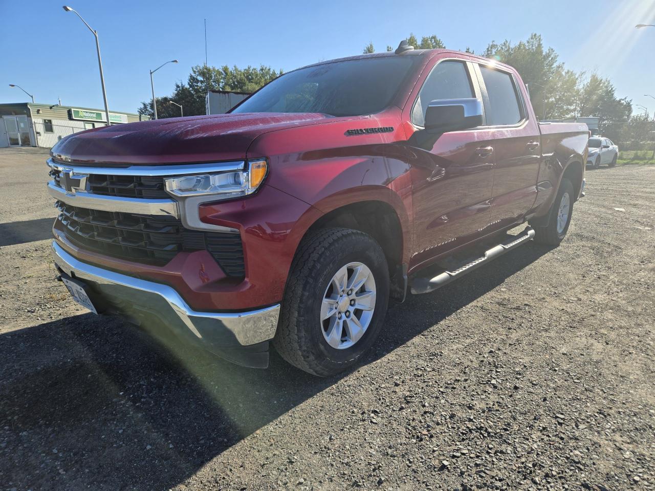 Used 2024 Chevrolet Silverado 1500 LT for sale in Thunder Bay, ON