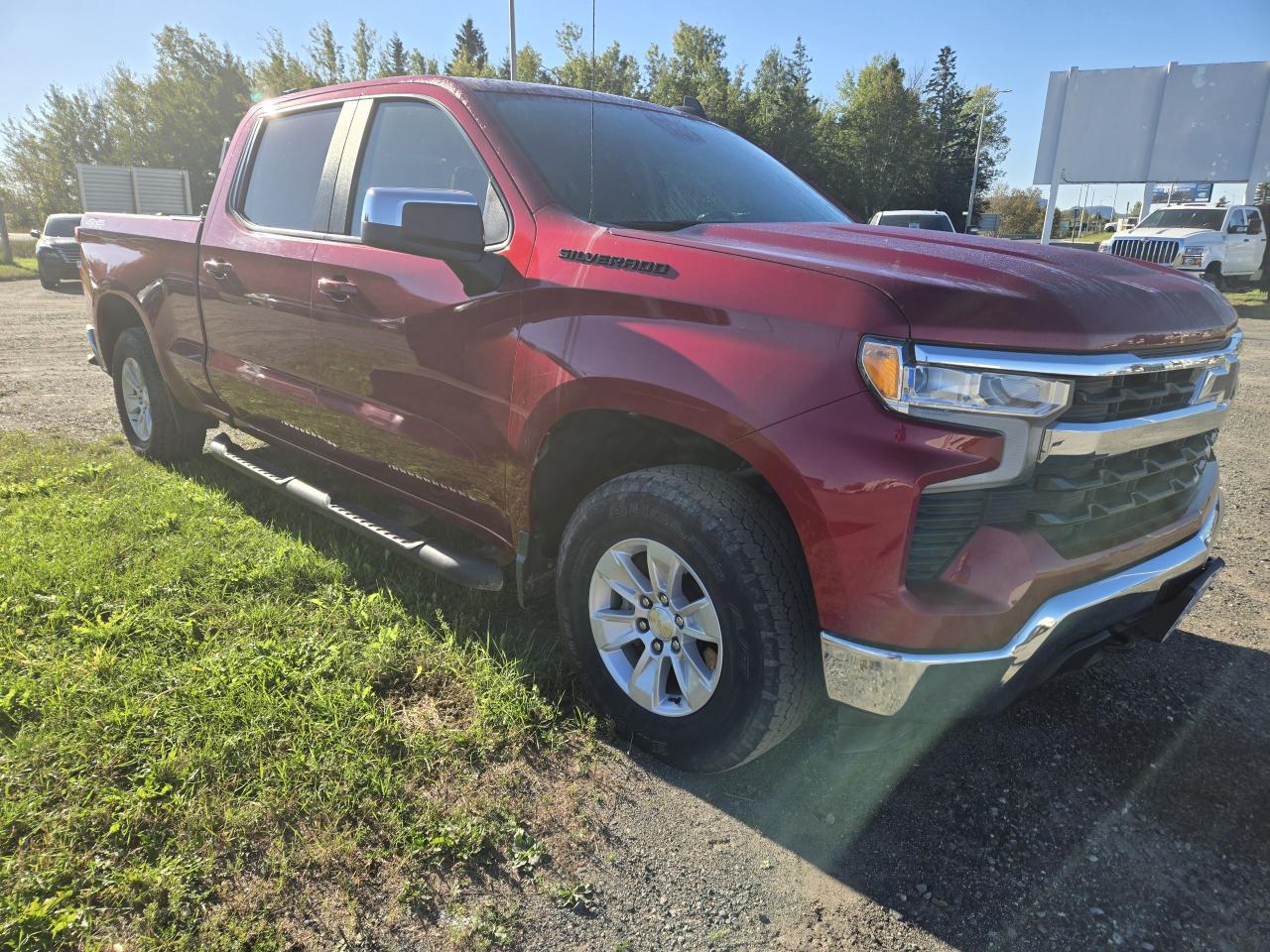 2024 Chevrolet Silverado 1500 LT - Photo #3