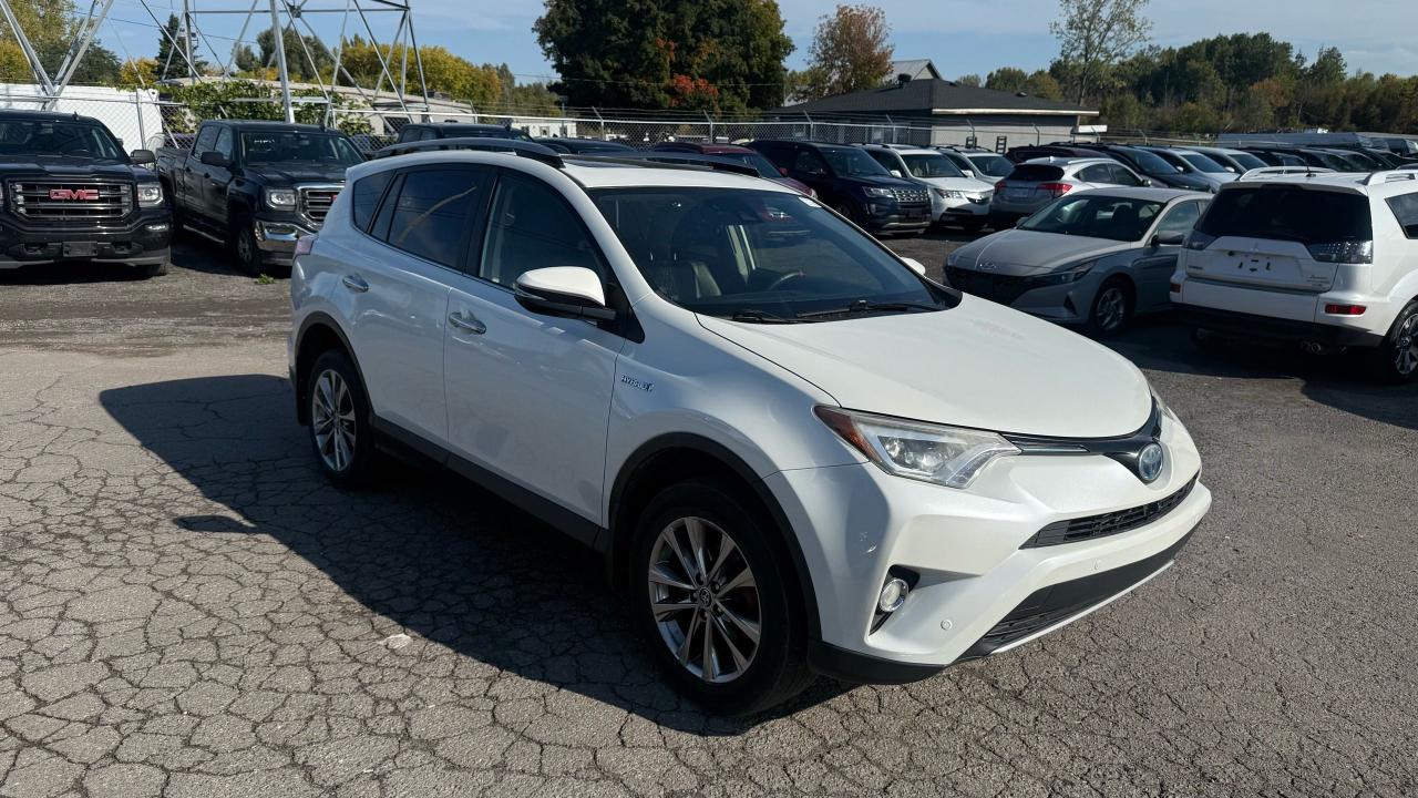2017 Toyota RAV4 LIMITED  - Photo #7