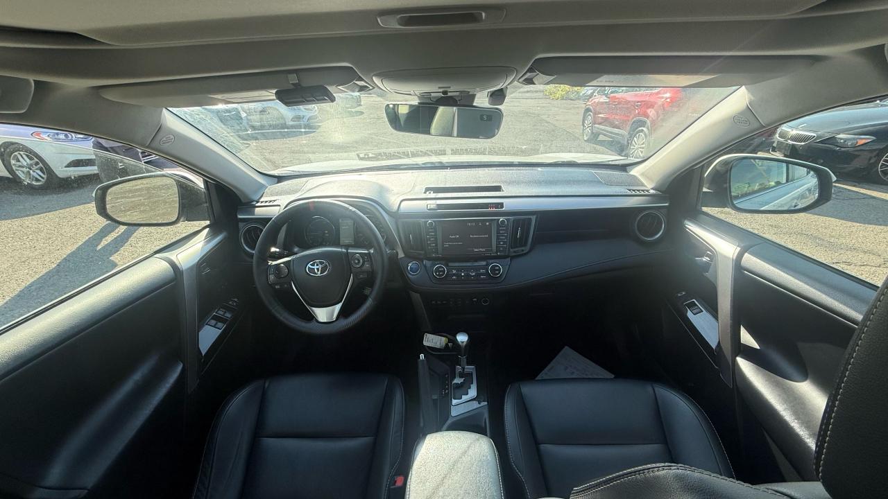 2017 Toyota RAV4 LIMITED  - Photo #12