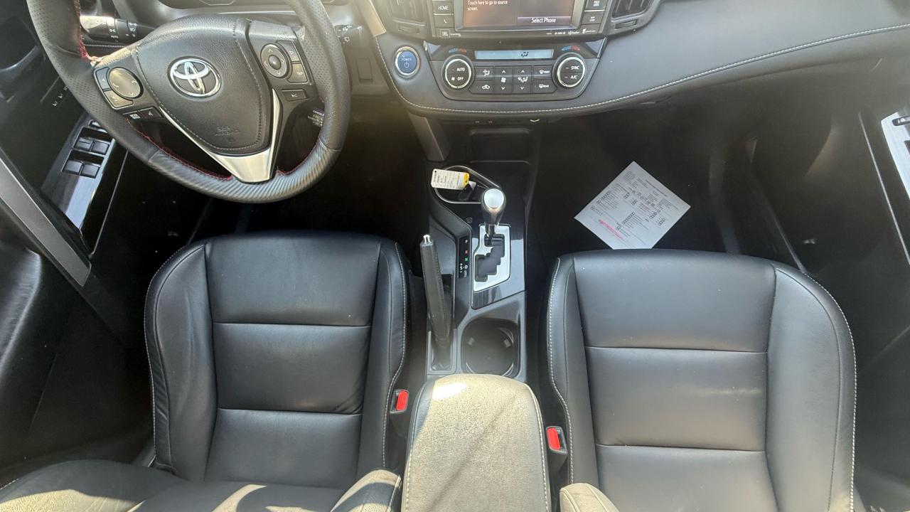2017 Toyota RAV4 LIMITED  - Photo #15