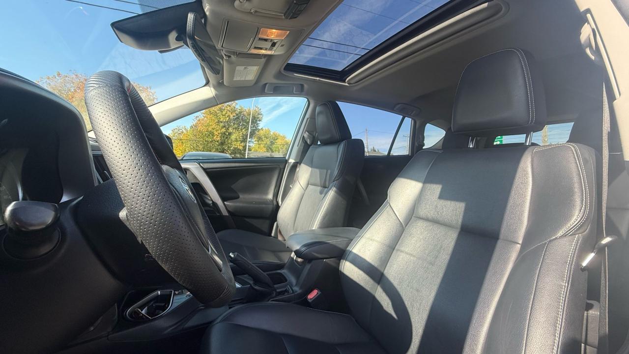2017 Toyota RAV4 LIMITED  - Photo #9