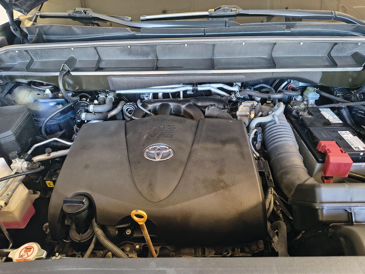2021 Toyota Highlander XLE Photo0