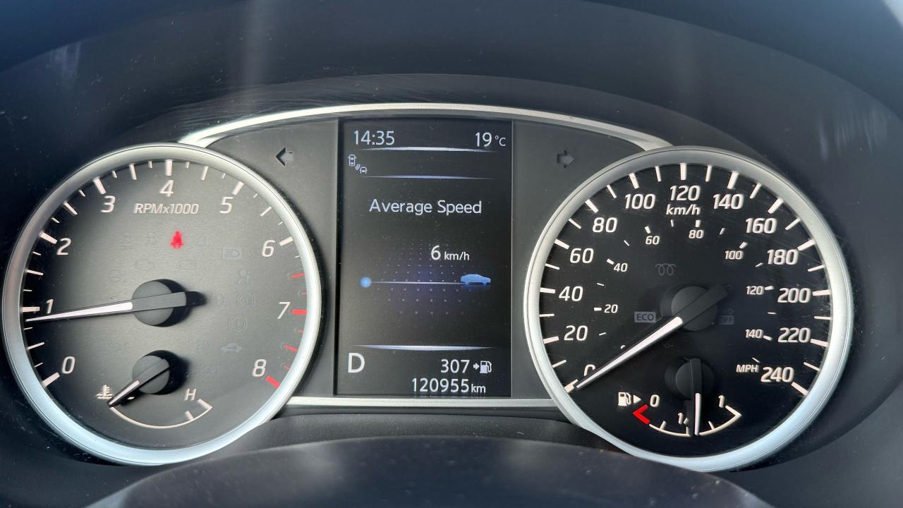2016 Nissan Sentra SR - Photo #18