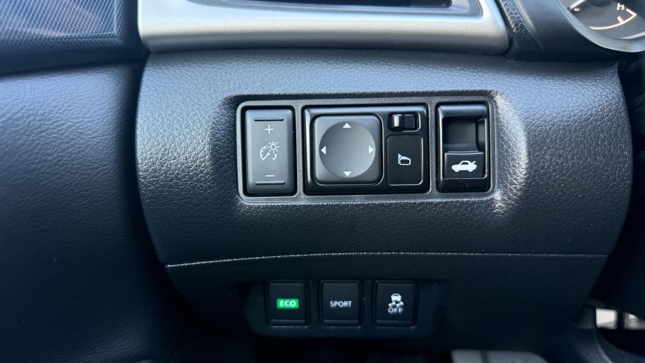 2016 Nissan Sentra SR - Photo #17