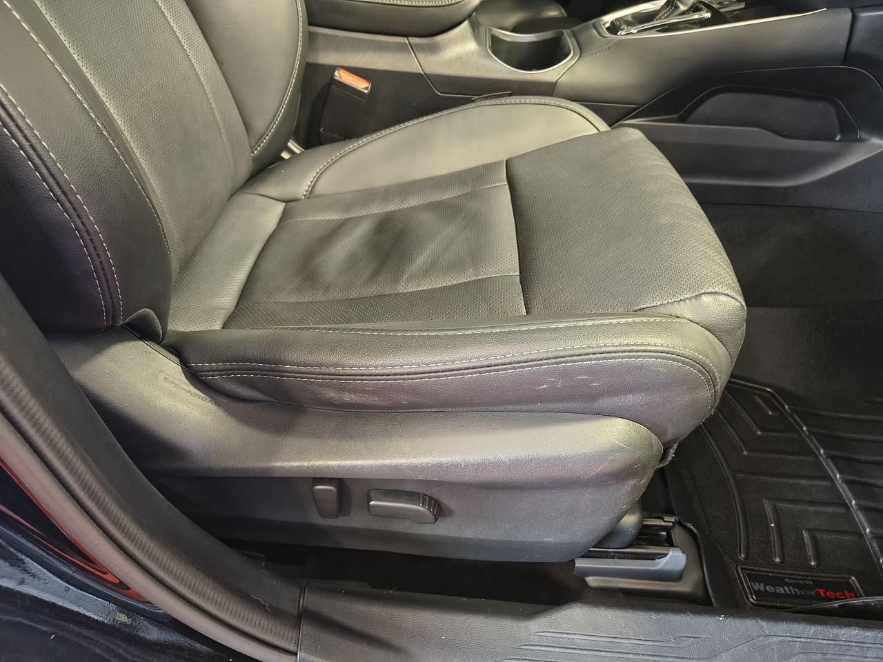 2022 Subaru Outback Limited XT Photo0