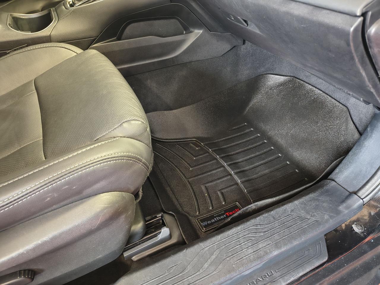 2022 Subaru Outback Limited XT Photo0