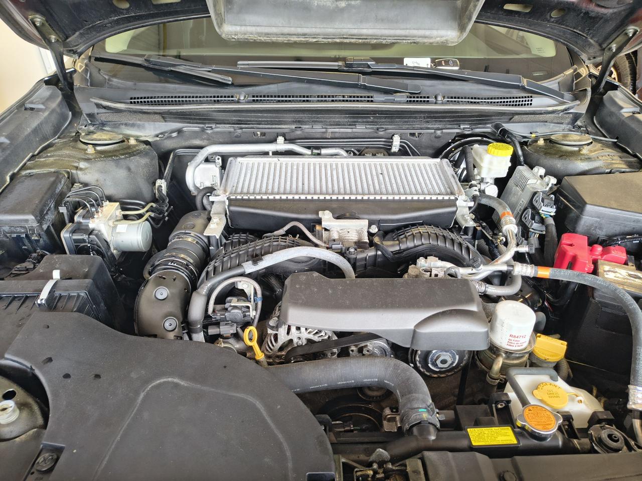 2022 Subaru Outback Limited XT Photo0