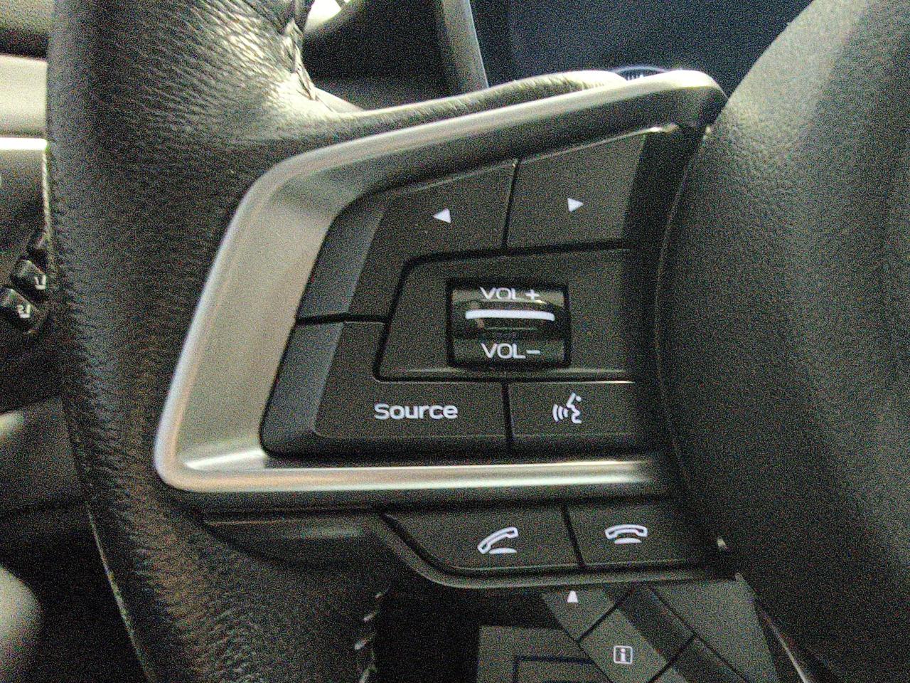 2022 Subaru Outback Limited XT Photo0