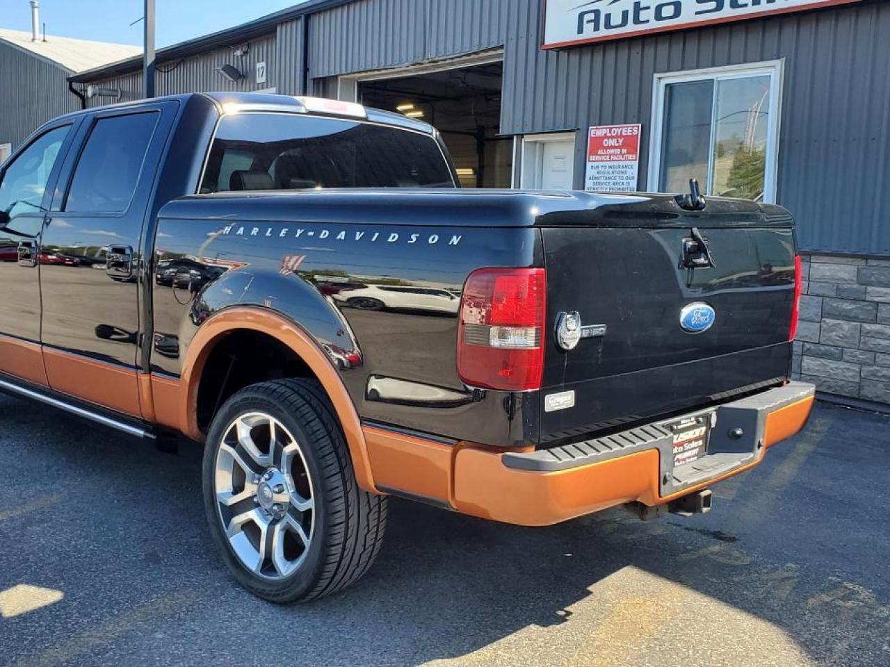 2008 Ford F-150 AWD SuperCrew 139" Harley-Davidson - Photo #3