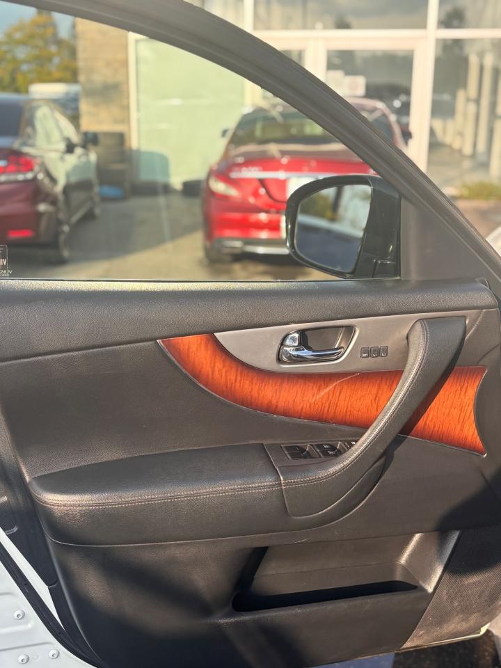 2013 Infiniti FX37 Limited Edition - Photo #13