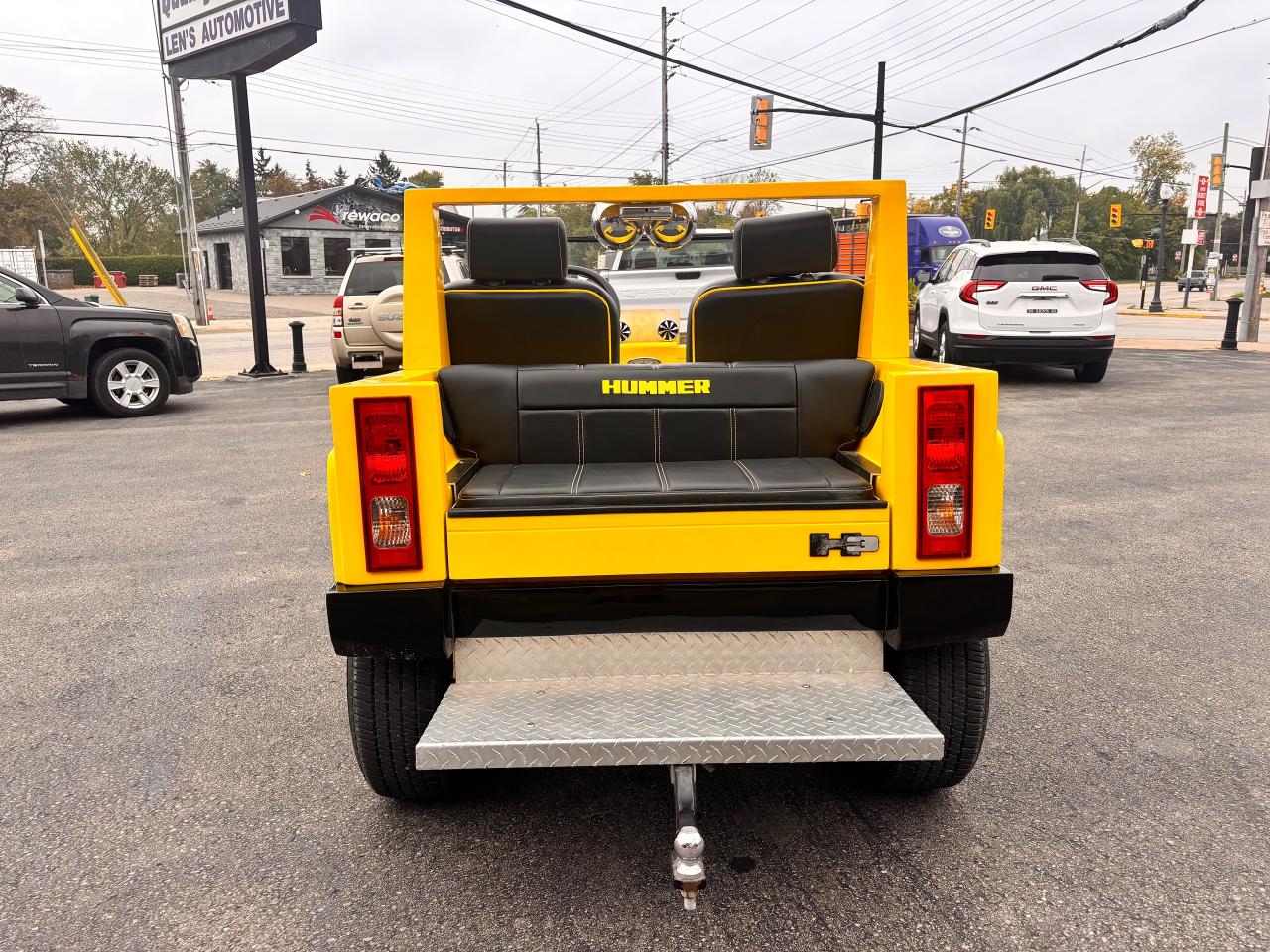2007 Hummer H3 YELLOW, HUMMER GOLF CART! Photo