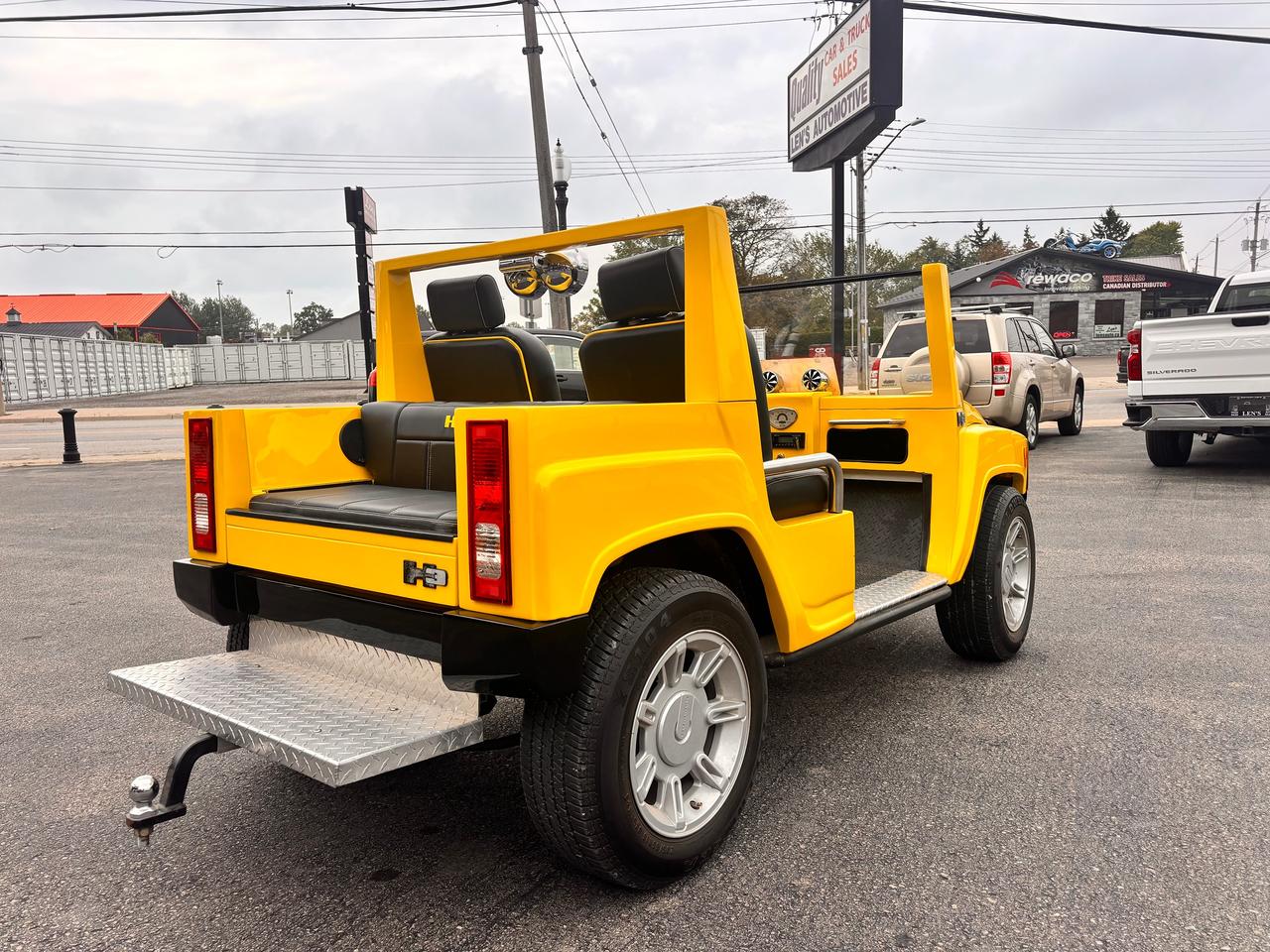 2007 Hummer H3 YELLOW, HUMMER GOLF CART! Photo