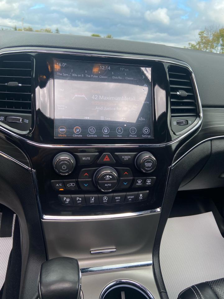 2021 Jeep Grand Cherokee 80th Anniversary Edition Photo11