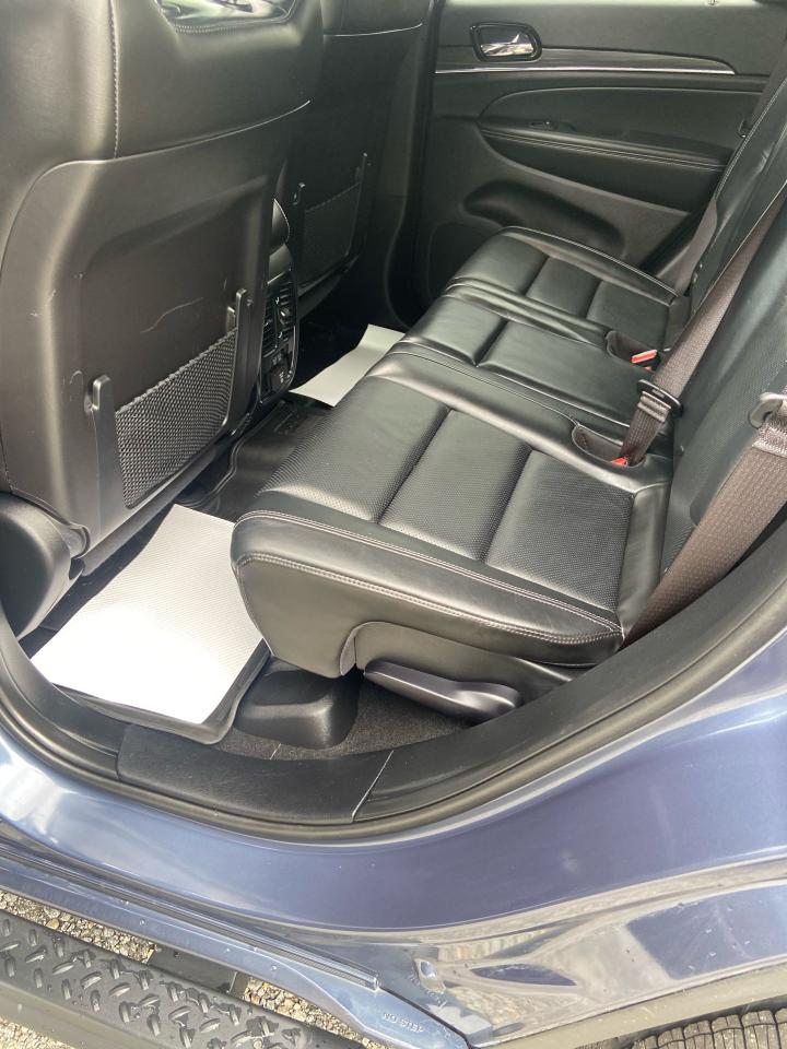 2021 Jeep Grand Cherokee 80th Anniversary Edition Photo12